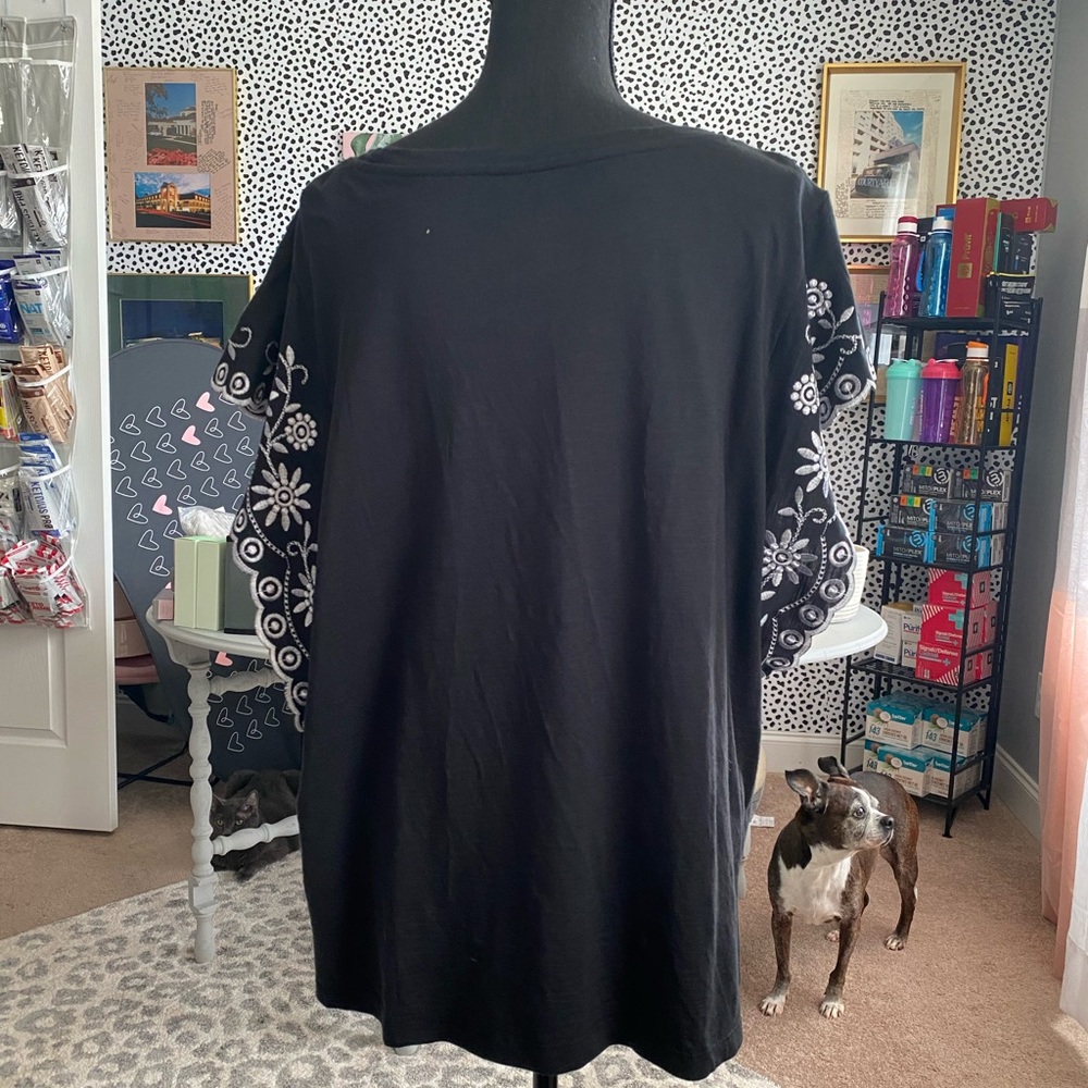 Belle by Kim Gravel top 2x